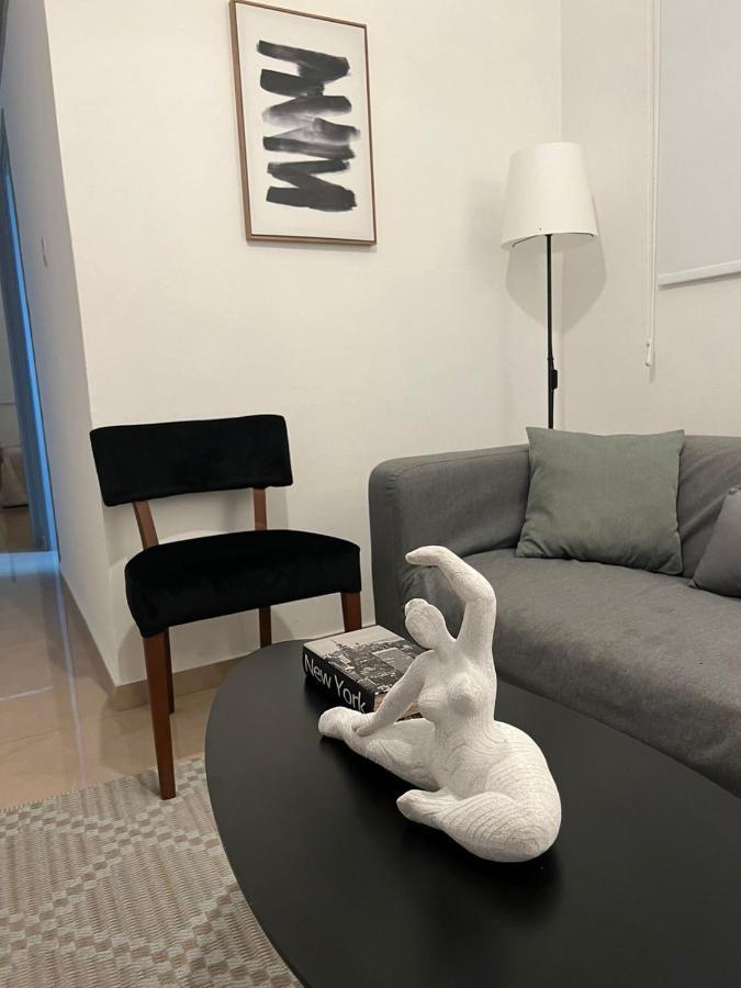 Demetra 1 Bdr Down Town Nicosia By Platform 357 아파트 외부 사진